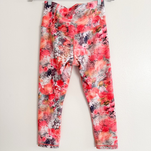 Athleta Floral Elation Capri - Picture 3 of 6